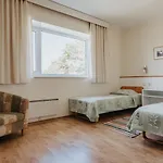 Staadioni Hotel *