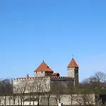 Hotel Staadioni Kuressaare