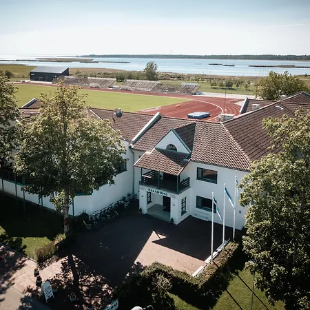 Staadioni Kuressaare